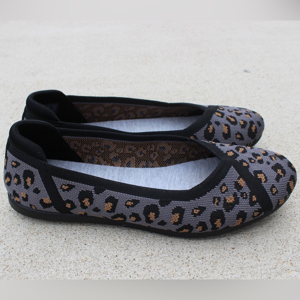 Clarks Cloudsteppers Grey Leopard Print Ballet Flats Sz 9